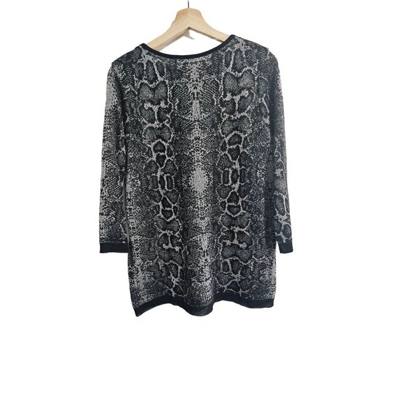 SWEATERWORKS Snake Print Metallic Knit quarter Sleeve Sweater Size XL Black Silv - Picture 2 of 7